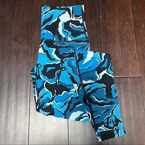 Lululemon | Floral Printed High Rise Wunder Under Size 6